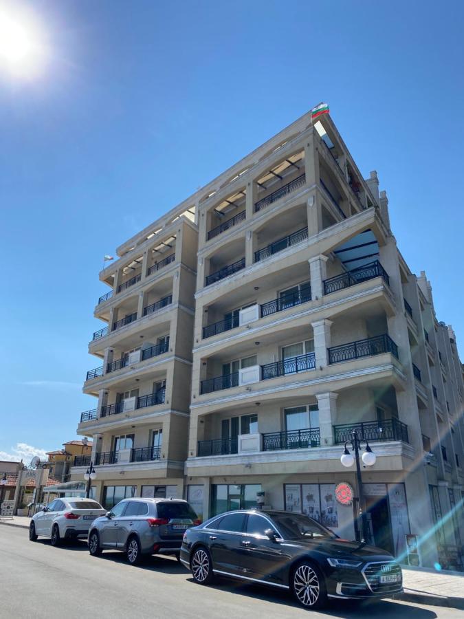 Private Apartments By The Sea With A Large Terrace In Apart Hotel! Pomorie Exterior photo