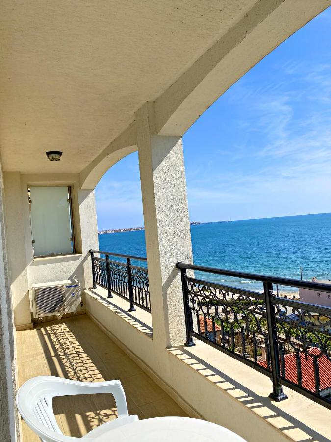 Private Apartments By The Sea With A Large Terrace In Apart Hotel! Pomorie Exterior photo