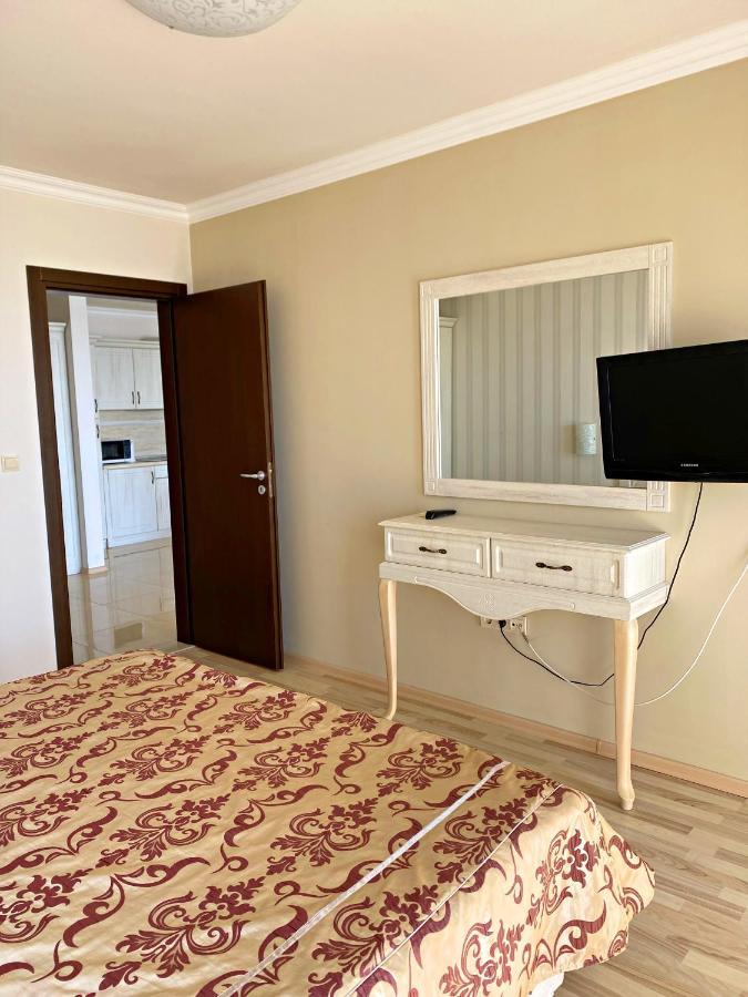 Private Apartments By The Sea With A Large Terrace In Apart Hotel! Pomorie Exterior photo