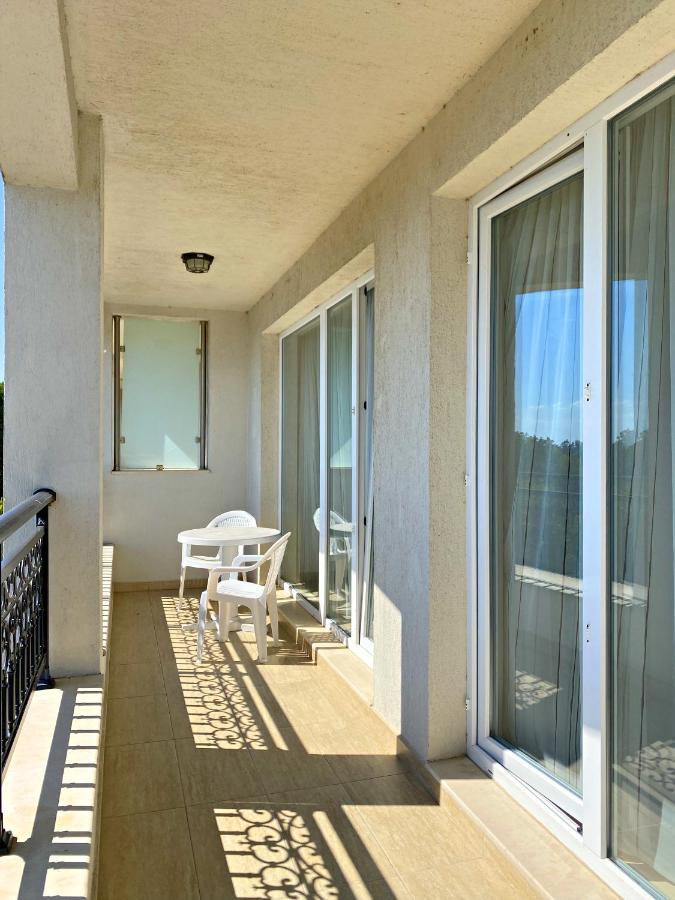 Private Apartments By The Sea With A Large Terrace In Apart Hotel! Pomorie Exterior photo